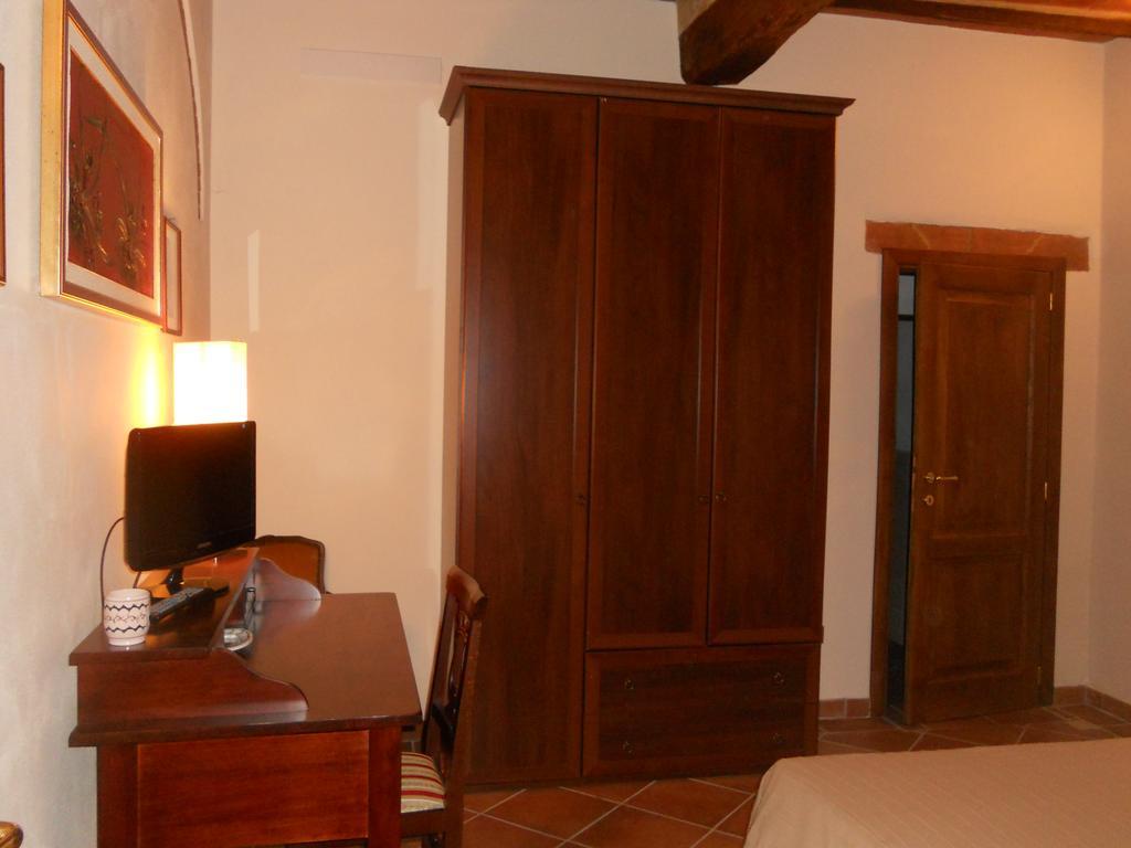 Casa Vacanze L'Oliveta Siena Exterior photo