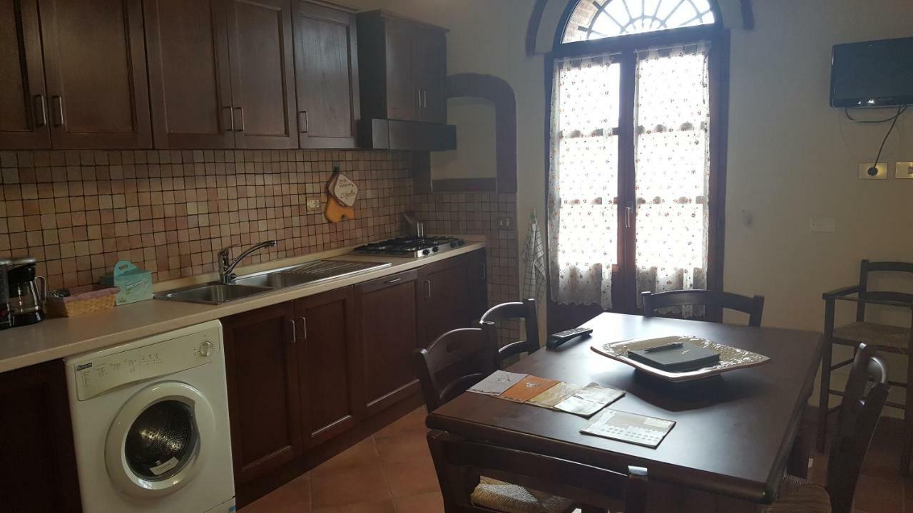 Casa Vacanze L'Oliveta Siena Exterior photo